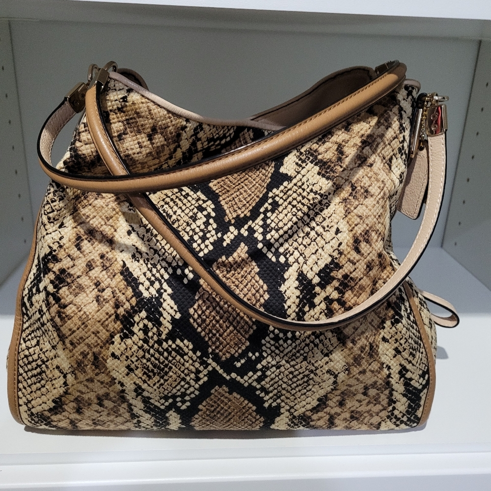 Coach shoulder bag